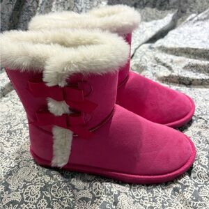 Serra hot pink fur boots bows 4